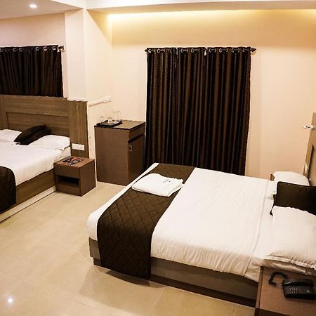 Hotel De L'Amour Port Blair Bagian luar foto