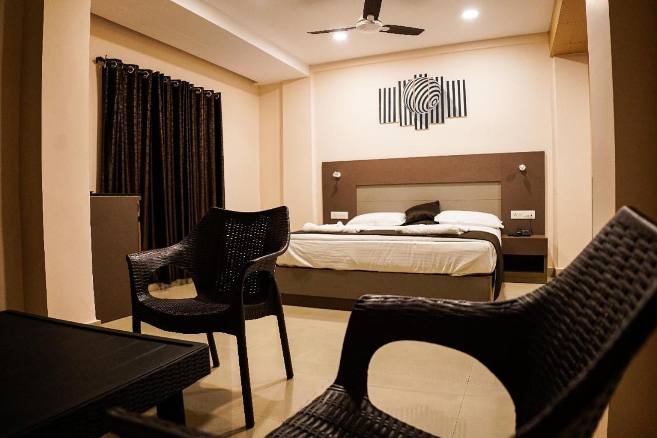 Hotel De L'Amour Port Blair Bagian luar foto