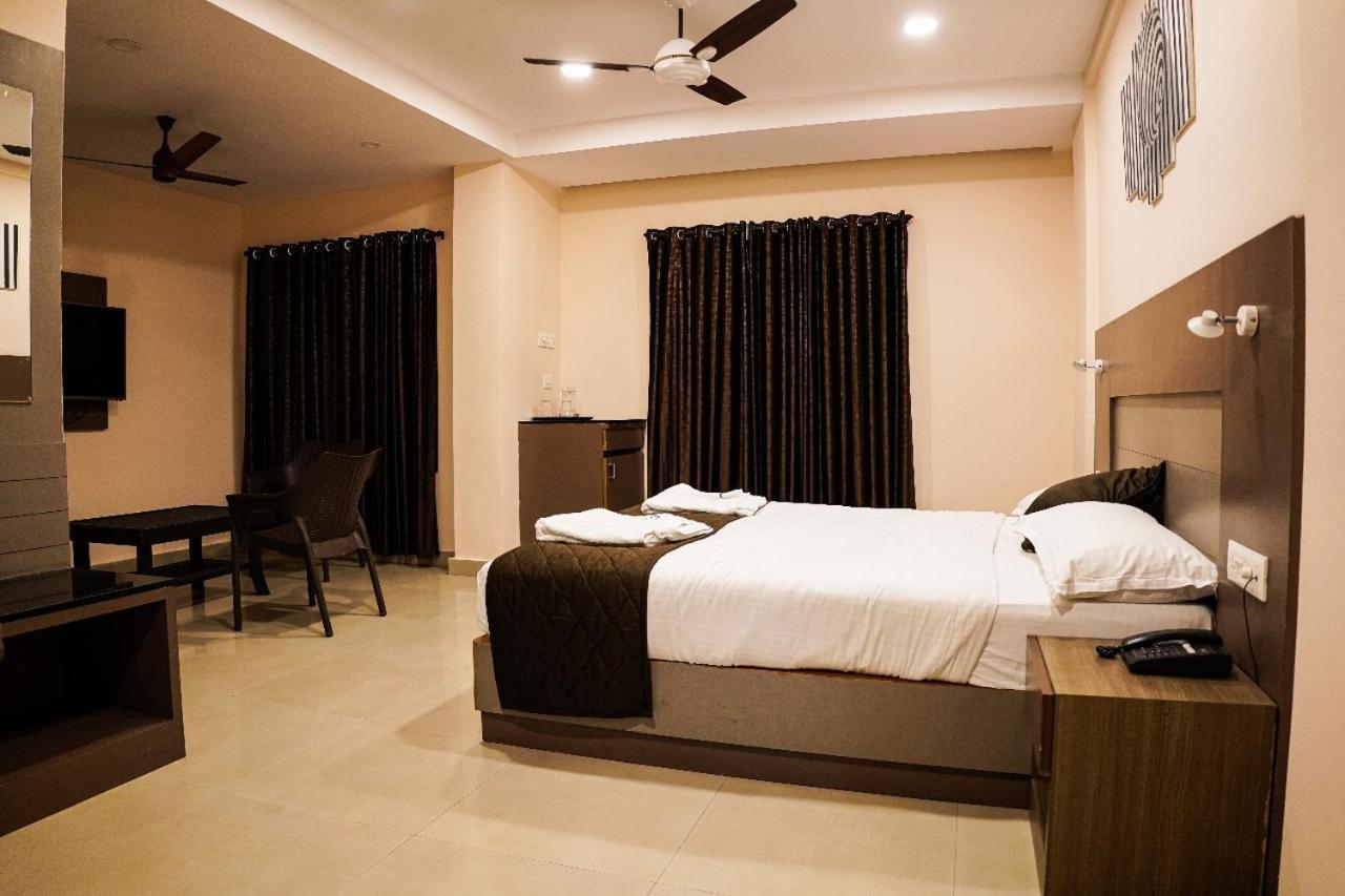 Hotel De L'Amour Port Blair Bagian luar foto